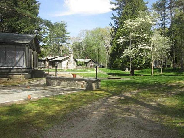 Listing photo 19